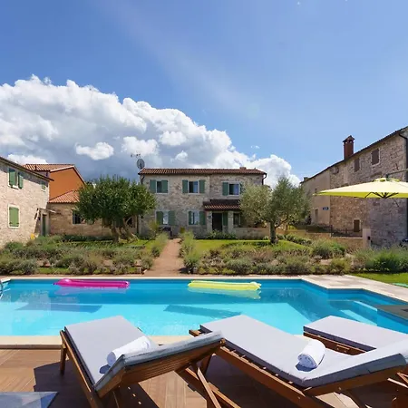 Eco Baldasi Villa *